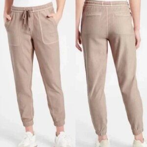 NWT Athleta Farallon Jogger - Mocha - Size 6